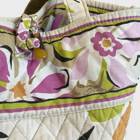 Vera Bradley Portobello Road Quilted Tote Retired Floral Pattern - Picture 5 of 13